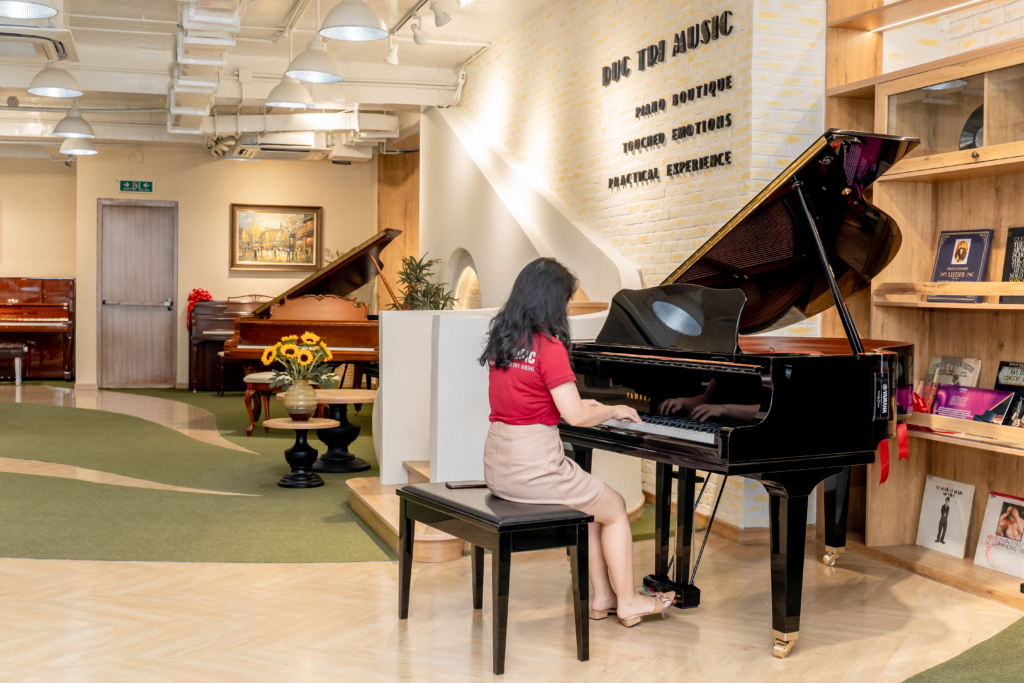 Hãy bắt đầu từ những bài học đàn piano cơ bản