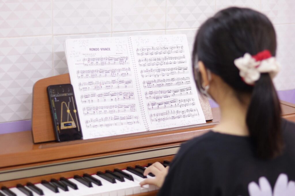 Khóa học piano trực tuyến tiện lợi