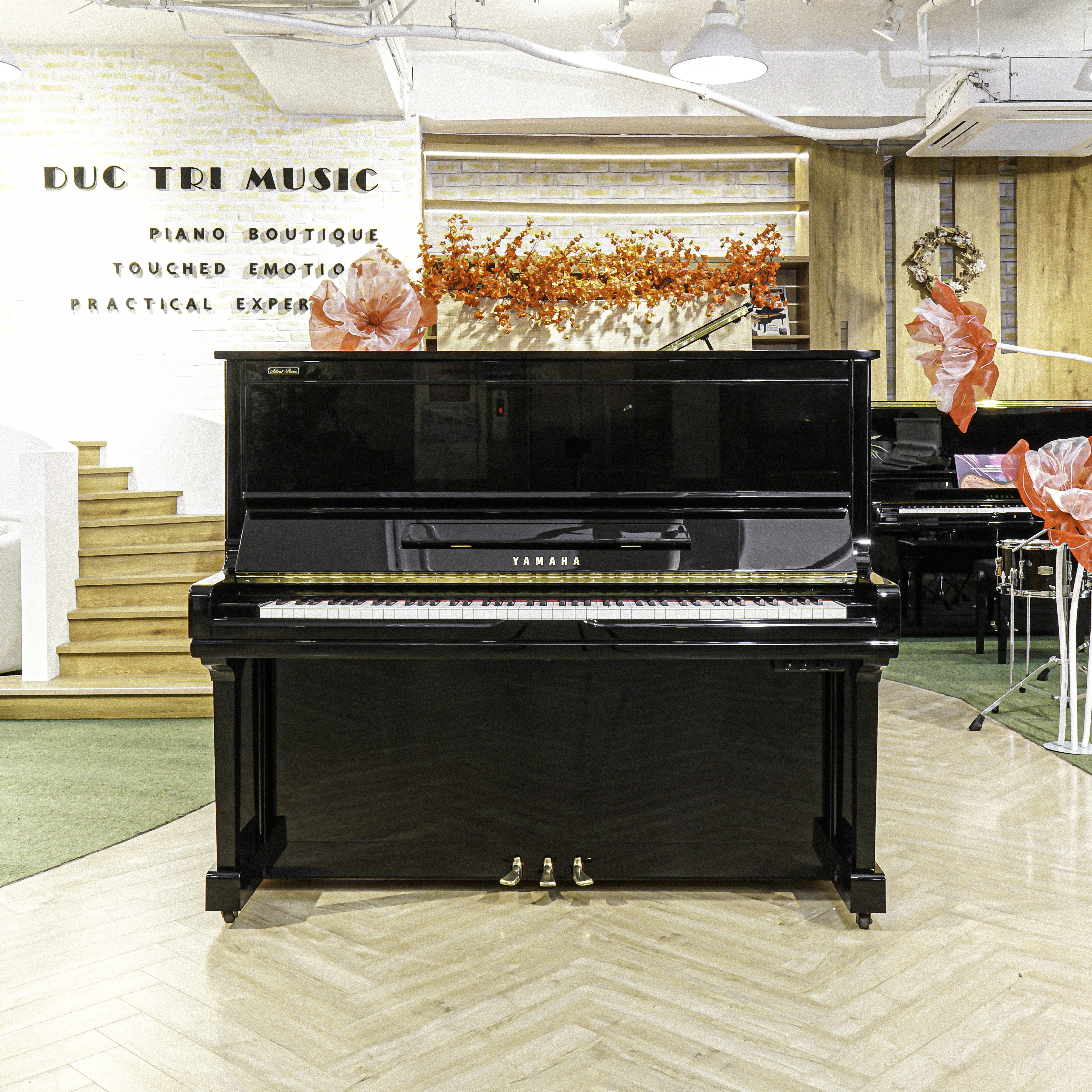 Yamaha U300SX là sản phẩm tiêu biểu của dòng Silent Piano Yamaha 