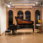 Bösendorfer 290 - Đàn piano concert grand trong phòng vòm tối giản với vách cong tinh tế