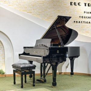 Đàn Piano Steinway M170 được trưng bày tại Showroom của Piano Đức Trí