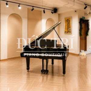 Đàn Yamaha C3 được trưng bày tại Đức Trí Piano Boutique