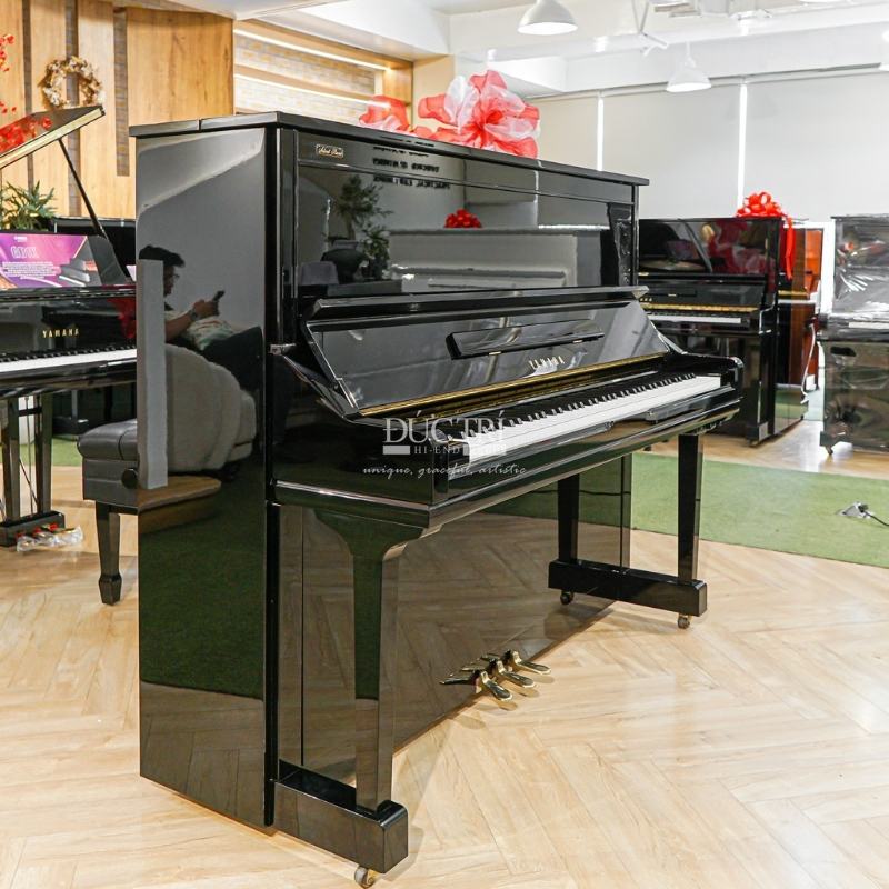 Góc cạnh đàn Yamaha YUS