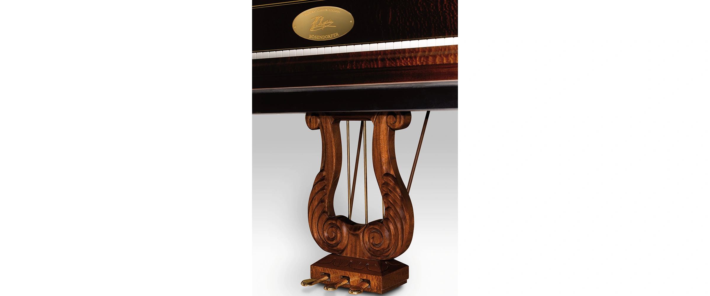 Lyre của Bösendorfer Chopin mang đậm nét cổ điển, trầm mặc