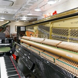 Nội thất bên trong đàn Yamaha YUS