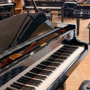 Phím đàn trên đàn Yamaha C1
