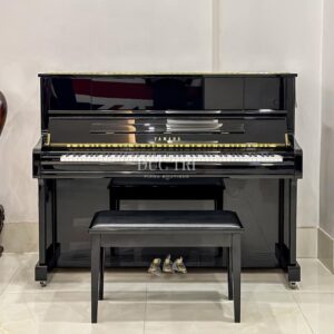 Yamaha U1J