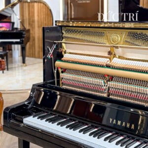 búa đàn piano Yamaha YU5