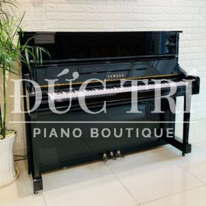 Hệ thống 3 pedal Soft, Sostenuto (Mute) và Damper của đàn Piano Yamaha YU1