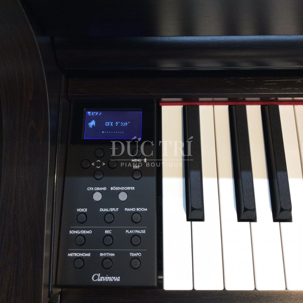 Mang hinh va bang dieu khien tren dan Yamaha CLP 845 R Yamaha CLP-845 R Màng hình và bảng điều khiển trên đàn Yamaha CLP-845 R
