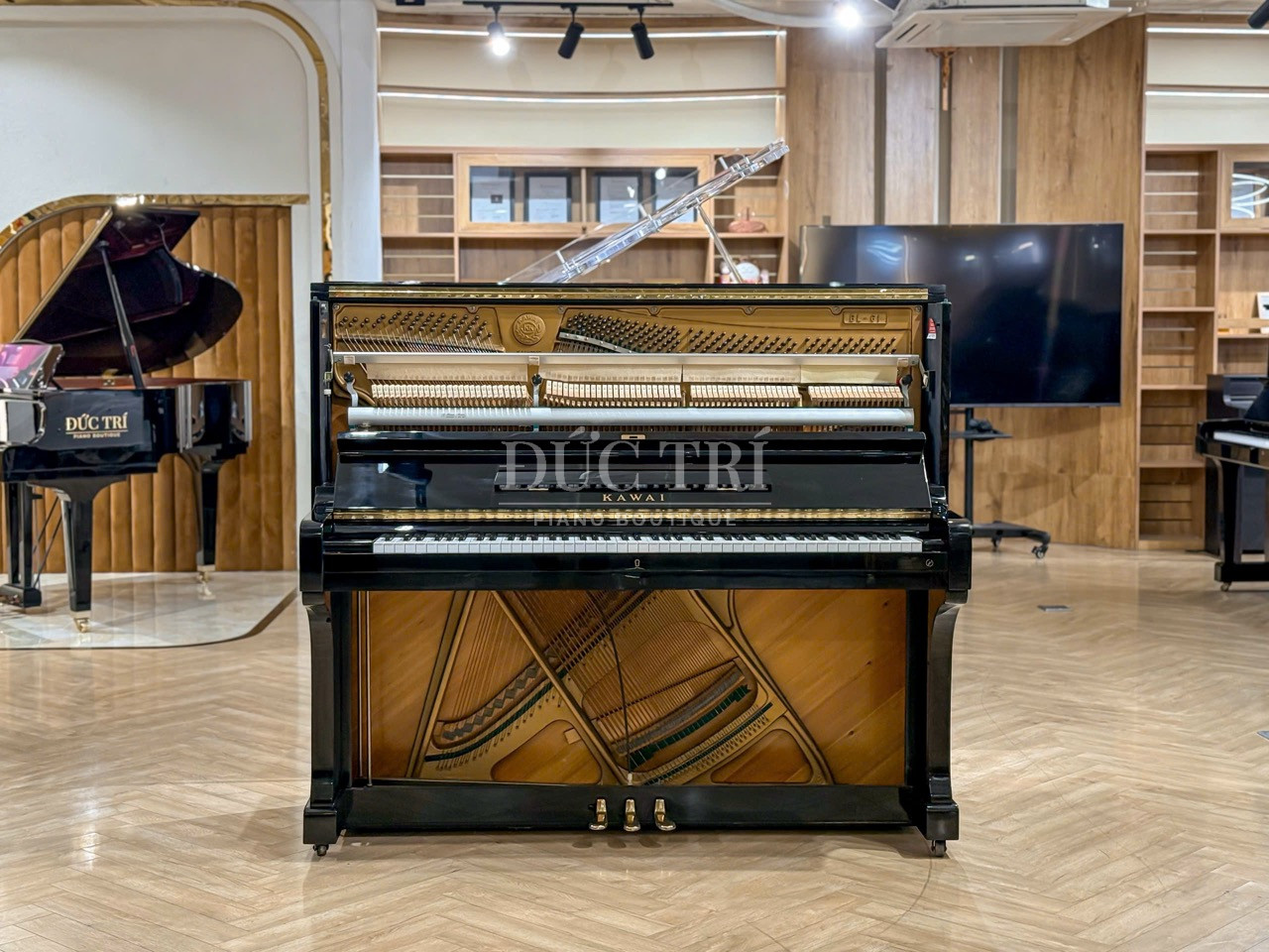 Kawai BL61 1 Thiết kế khung đàn đúc gang nguyên khối chắc chắn