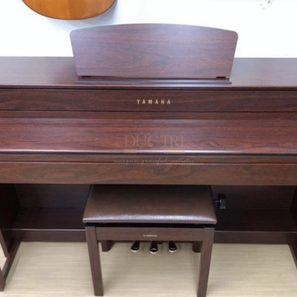 Yamaha CLP-545 được trưng bày tại Showroom của Piano Đức Trí