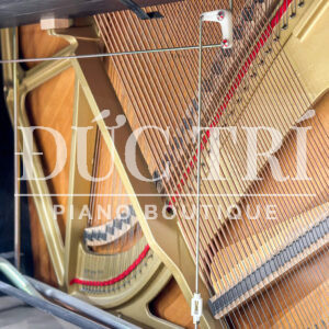 Yamaha U3G với Soundboard gỗ vân sam nguyên liệu cao cấp