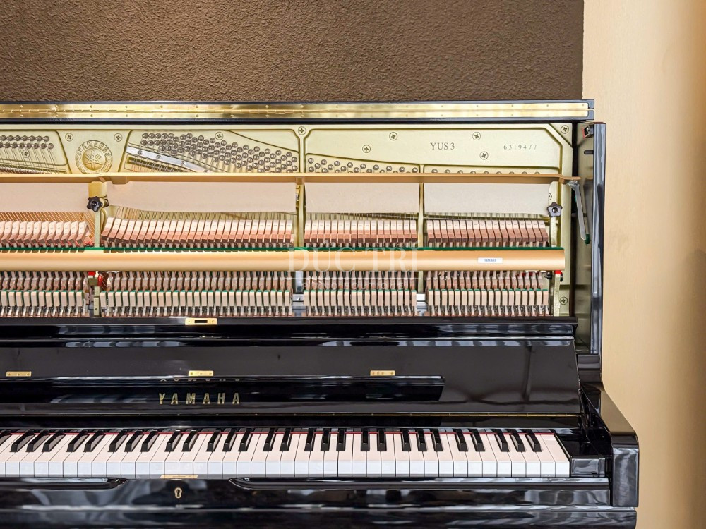 Bộ máy đàn trên đàn Yamaha YUS3