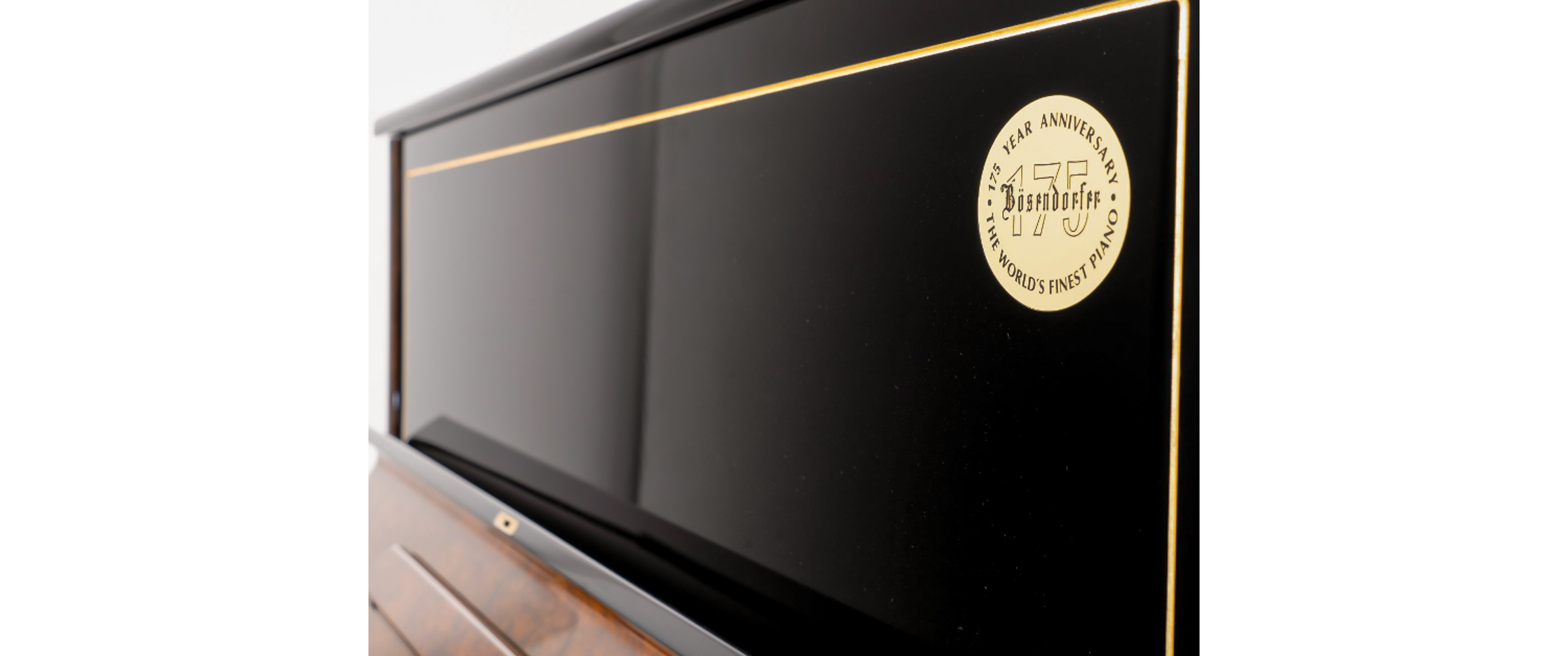 Item vàng Piano Bösendorfer 130 Special