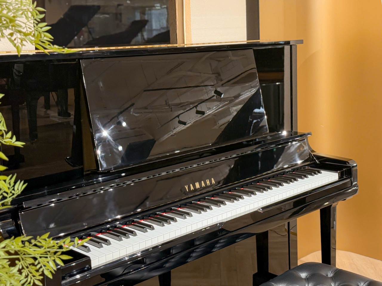 Yamaha UX30BL có nắp thoát âm được cái tiến với hai lớp vải chống ồn và lọc âm