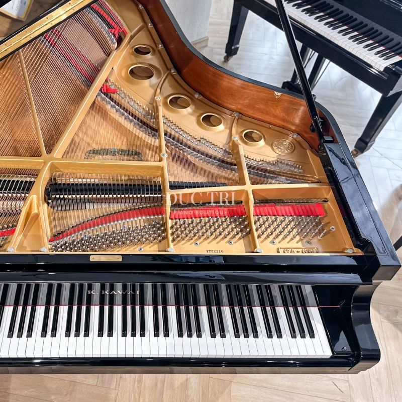 Phía trên nhìn xuống Đàn Piano Kawai GX-5