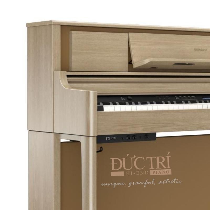 Góc nghiêng Piano Roland LX705