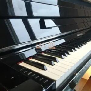 Góc nghiêng Piano Yamaha CLP585