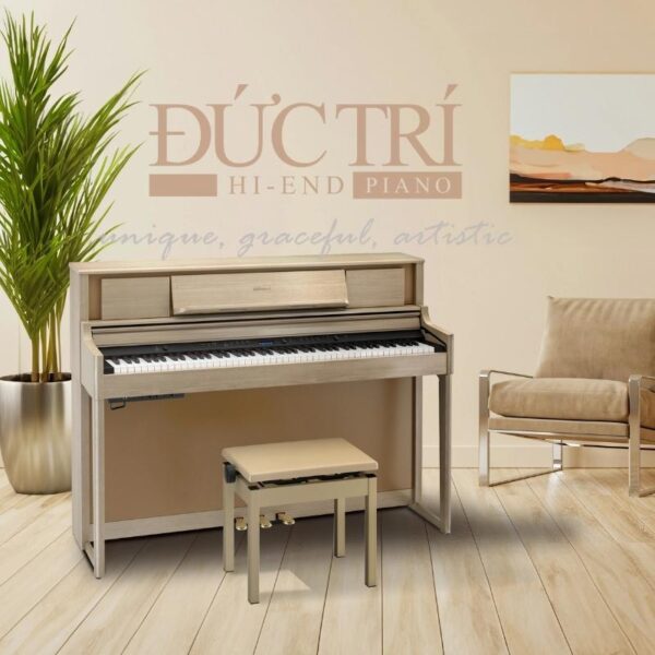 Roland LX705 được trưng bày tại Showroom của Piano Đức Trí