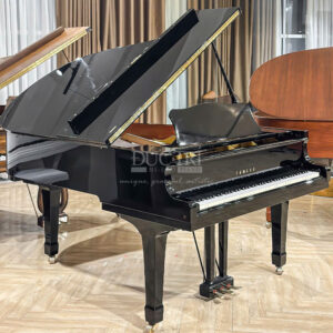 Đàn piano Yamaha C3LA