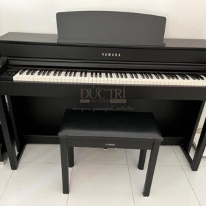 Yamaha CLP585 được trưng bày tại Showroom của Piano Đức Trí