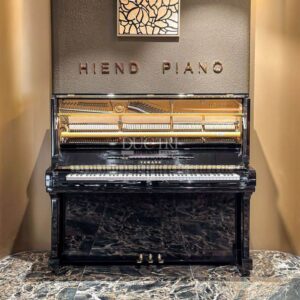 Piano Yamaha U3H khi mở phần khung đàn
