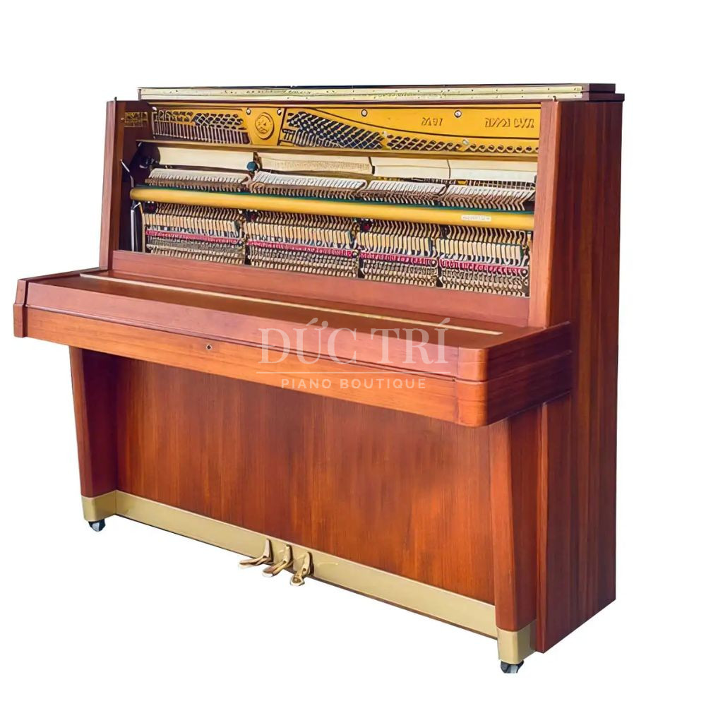 Ben trong dan Yamaha U7B Yamaha U7B Bên trong đàn Yamaha U7B