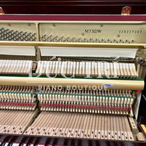 Bên trong đàn piano Yamaha M3 SDW