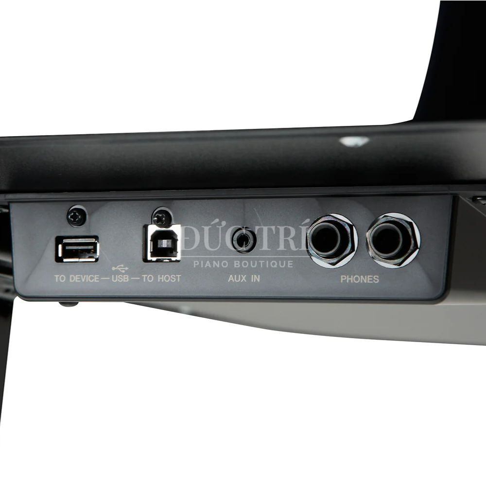 Cac cong ket noi tren dan piano Yamaha CLP‑565GP CLP-565GP Các cổng kết nối trên đàn piano Yamaha CLP‑565GP