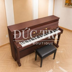 Đàn Yamaha DUP-8 màu nâu gỗ nhìn từ trên cao