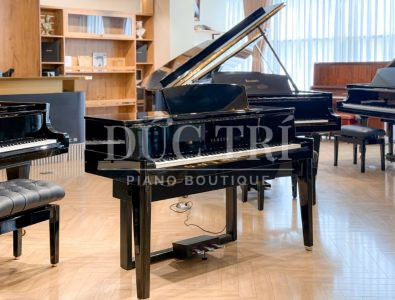 Đàn Yamaha N1 tại showroom Đức Trí Piano Boutique