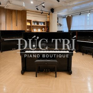 Đàn Yamaha YM11đặt trong showroom Đức Trí