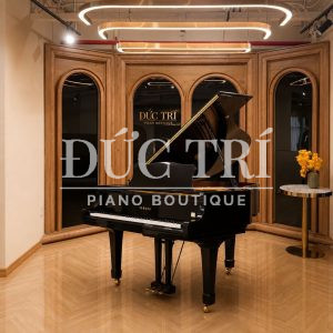 Đàn piano đại dương Yamaha G2A đặt trong showroom Đức Trí