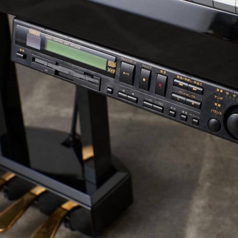 Đàn Yamaha DGP1 sử dụng adapter nguồn điện chuẩn