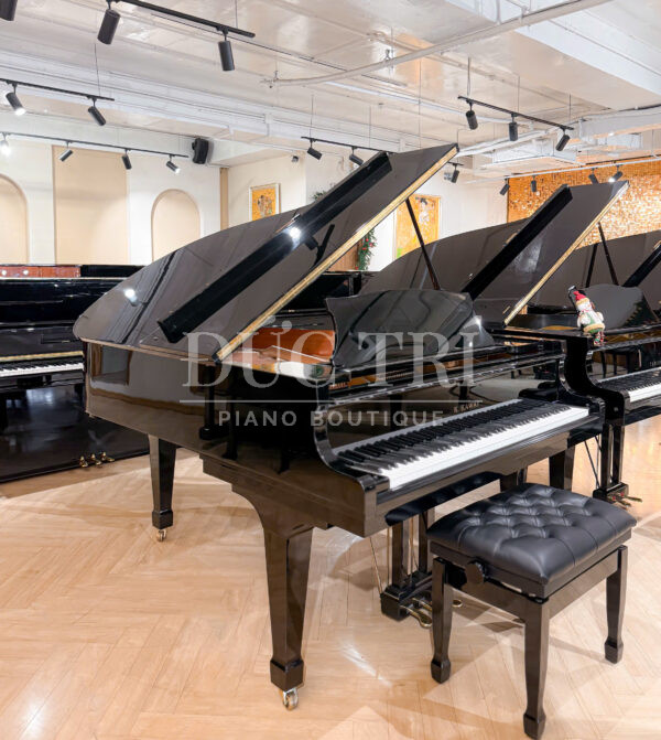 Góc cạnh đàn piano Kawai KG2E