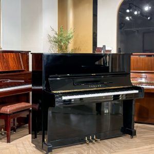 Góc nghiêng trên đàn Yamaha U2F