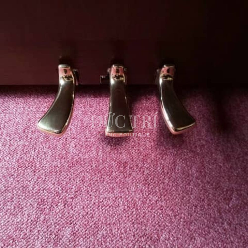 He thong 3 peldan tren piano Yamaha UX10WN Yamaha UX10WN Hệ thống 3 peldan trên piano Yamaha UX10WN