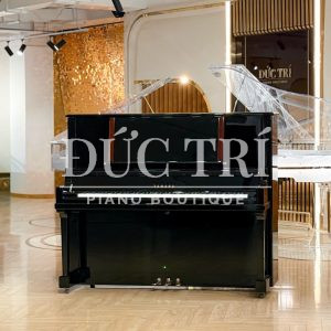 Hình ảnh đàn Yamaha UX500 được trưng bày tại Đức Trí Piano Boutique