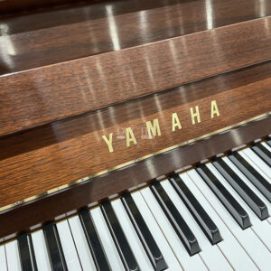 Đàn Piano Yamaha UX10WnC chính hãng tại Piano Đức Trí