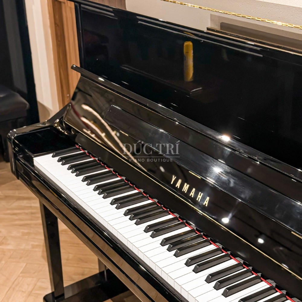 Logo Yamaha va Phim dan tren Yamaha YU11 Custom Yamaha YU11 Logo Yamaha và Phím đàn trên Yamaha YU11