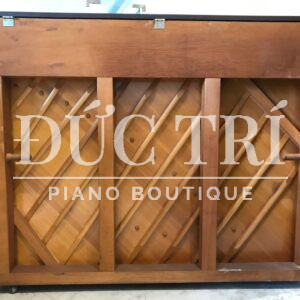 Mặt sau đàn piano Yamaha W120BS