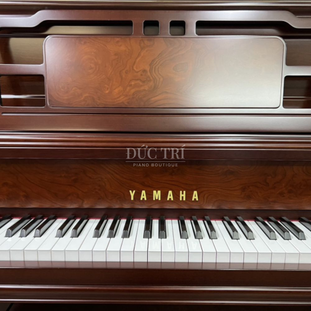 Mat truoc cua dan Yamaha M3 SDW Yamaha M3 SDW Mặt trước của đàn Yamaha M3 SDW