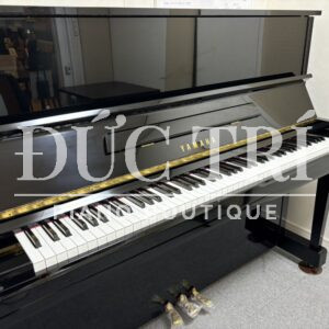 Những phím đàn của piano Yamaha UX300Wn