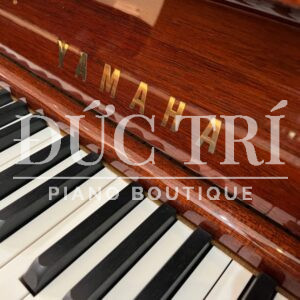 Phím đàn trên đàn piano Yamaha YU50MhC