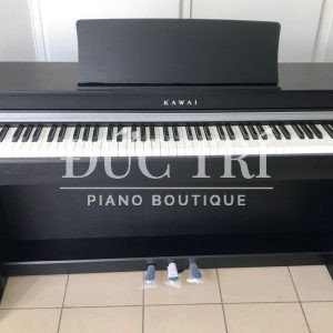 Phím đàn và hệ thống 3 Pedal trên đàn Kawai CN27