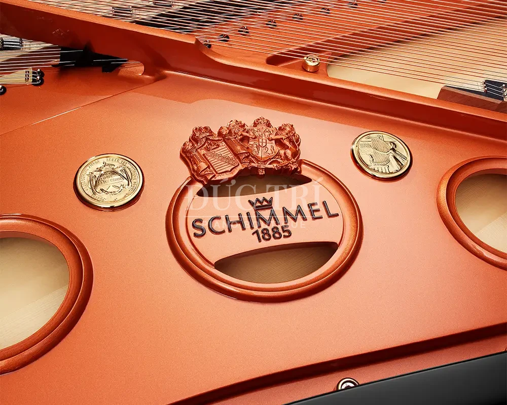 Schimmel C189 Tradition 15 Soundboard đàn Schimmel C189 có thiết kế vát mỏng