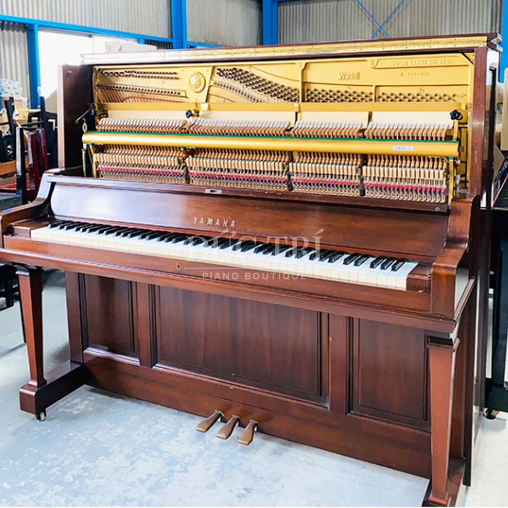 Yamaha W201B 1 Thiết kế khung đàn làm bằng công nghệ V Pro vững chãi