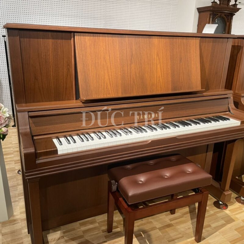 Review đàn Piano Yamaha YU5Wn, có gì đặt biệt ?