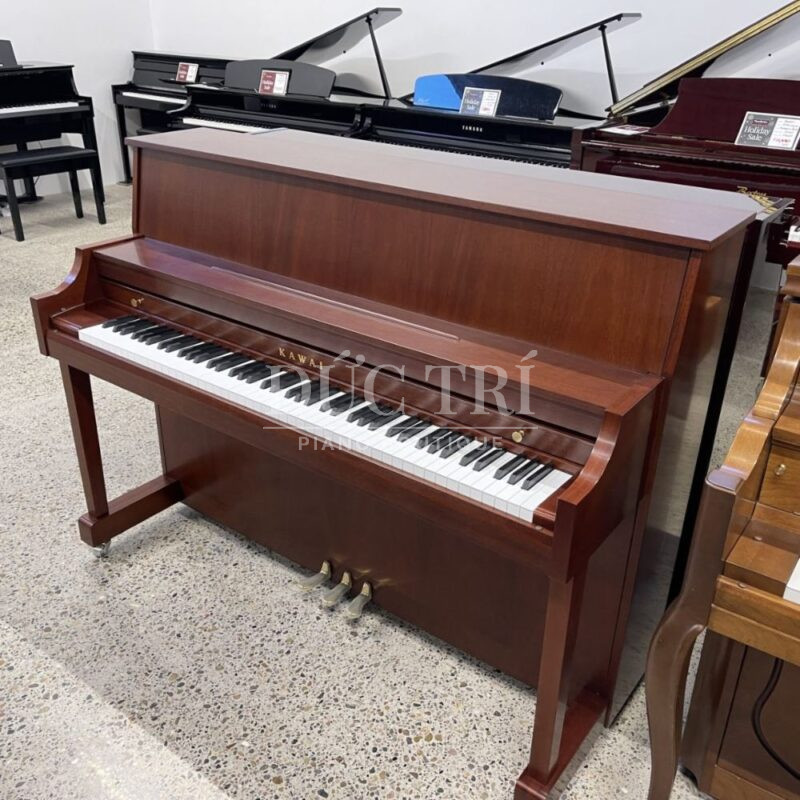 Vật liệu làm đàn bằng gỗ vân sam nguyên tấm